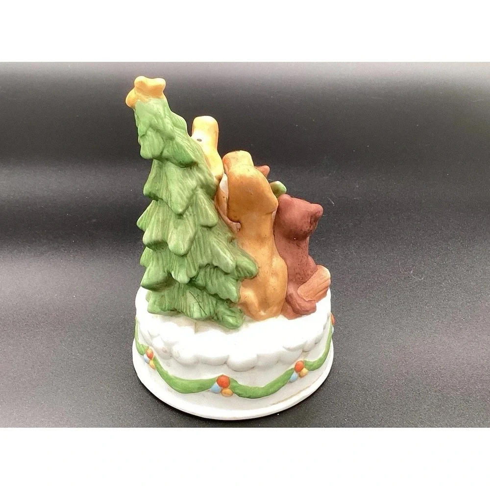 VTG Ceramic Christmas Music Box Woodland Animals & Christmas Tree‎ Works!